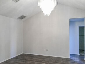 6230 6th St in Lubbock, TX - Building Photo - Building Photo