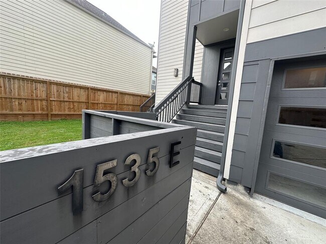 1535 W 24th St in Houston, TX - Building Photo - Building Photo