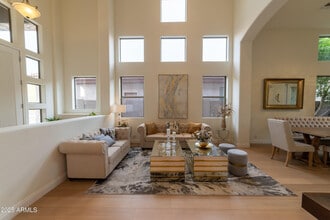 7625 E Sands Dr in Scottsdale, AZ - Foto de edificio - Building Photo