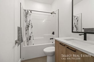 63886 Beech AvenueA in Hope, BC - Building Photo - Building Photo