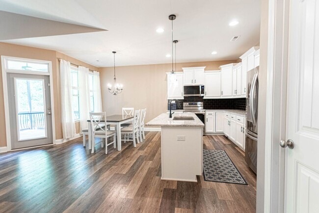 409 Trillium Creek Ct in Travelers Rest, SC - Building Photo - Building Photo