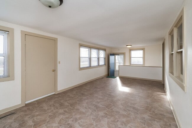 1667 W Ave in Ames, IA - Building Photo - Building Photo