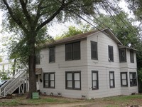 103 E Norwood Ct in San Antonio, TX - Foto de edificio - Building Photo