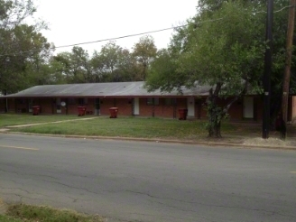 Donoho Apartments in Clarksville, TX - Building Photo