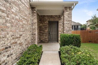 9905 Wading Pool Path in Austin, TX - Building Photo - Building Photo
