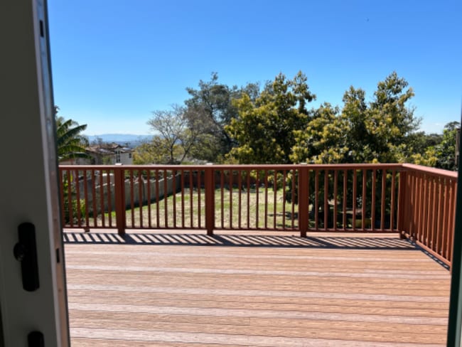 58 W Mira Monte Ave in Sierra Madre, CA - Foto de edificio - Building Photo