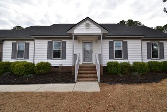 505 E Birchwood Dr in Nashville, NC - Building Photo - Building Photo