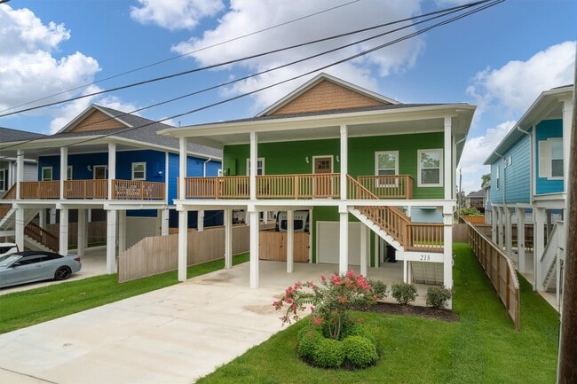 property at 213 West Dr