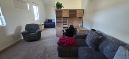 14620 Hartford St in Moorpark, CA - Building Photo - Building Photo