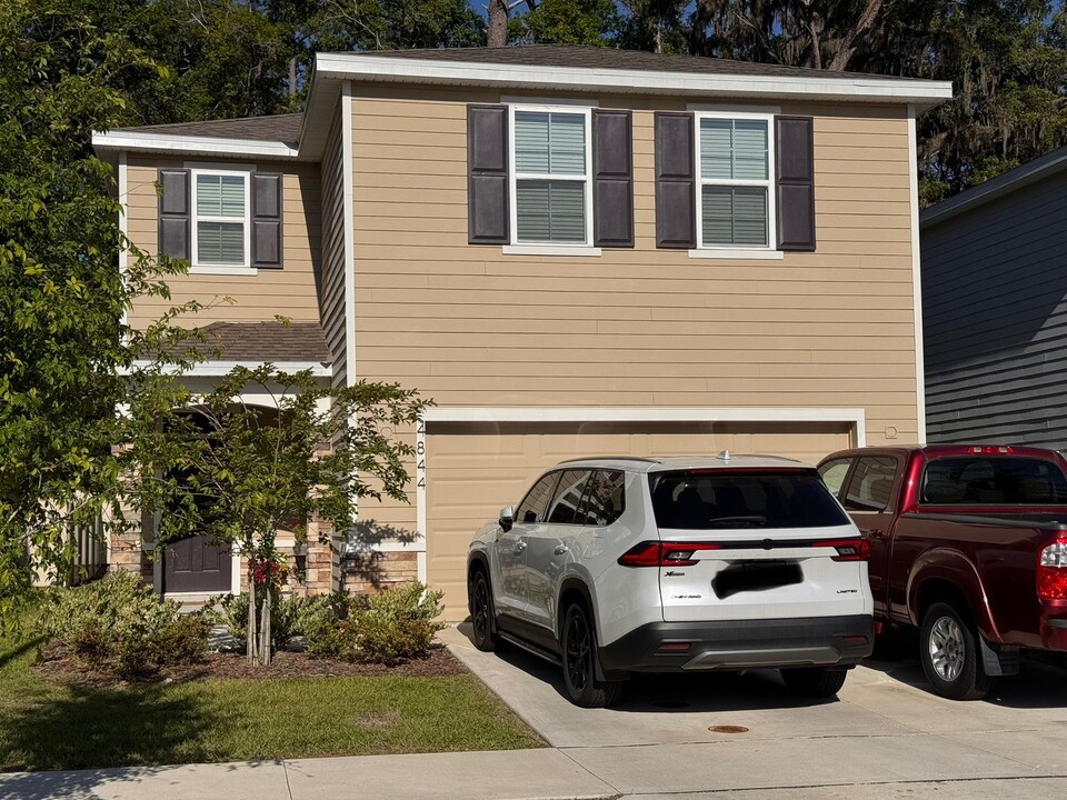 4844 SW 51st Wy in Gainesville, FL - Foto de edificio