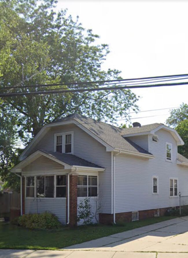 2036 Kearney Ave, Unit Upper