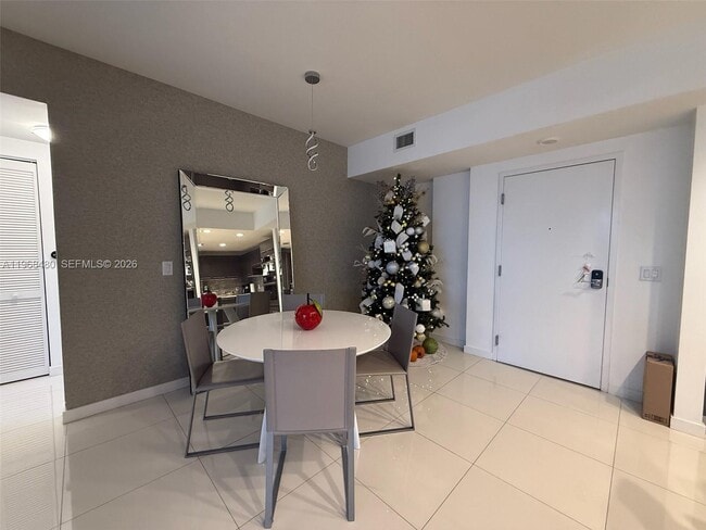 7661 NW 107th Ave, Unit 503 in Doral, FL - Building Photo - Building Photo