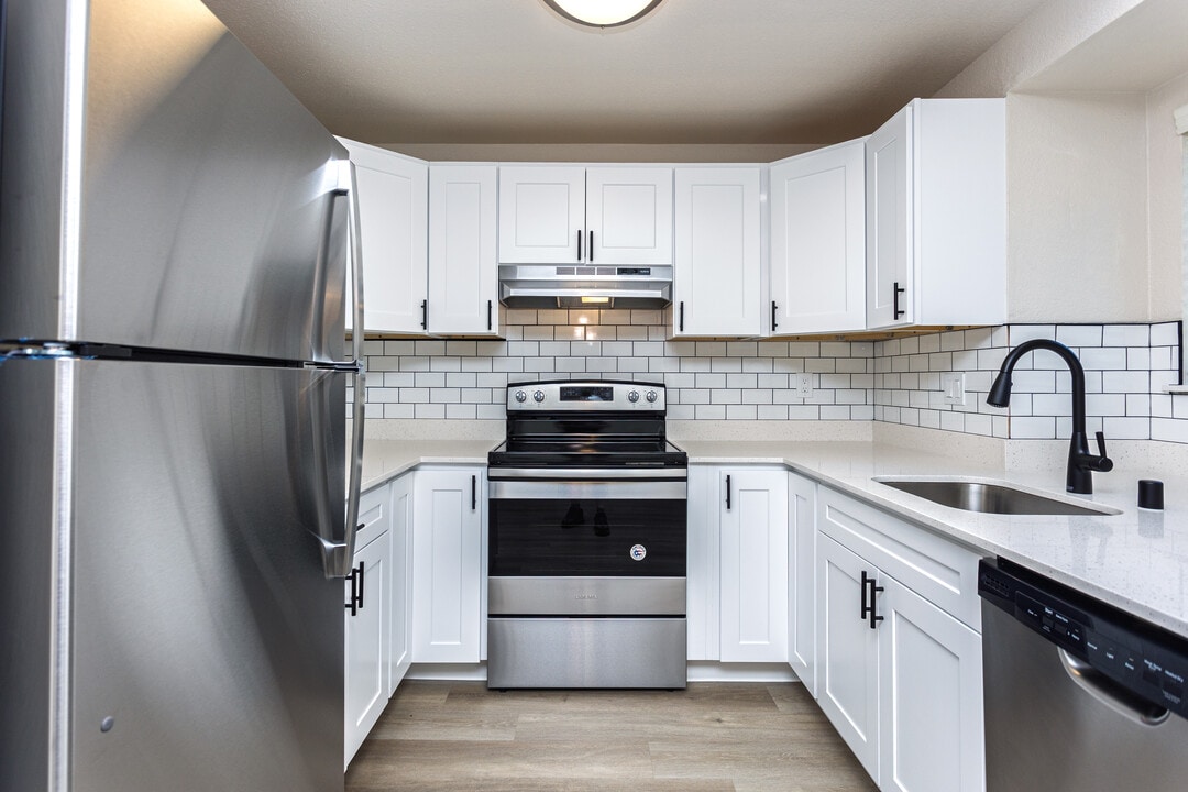 Westhampton in Federal Way, WA - Building Photo