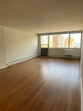 1350 N Dearborn St, Unit 1344-17G in Chicago, IL - Building Photo - Building Photo