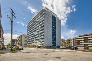 1155 Ash St. in Denver, CO - Building Photo