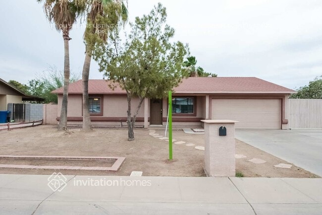 property at 687 E Del Rio St