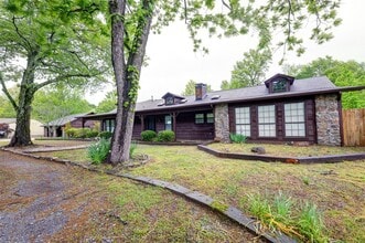 19000 Kanis Rd in Little Rock, AR - Building Photo - Building Photo