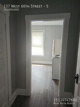 137 W 66th St in Cincinnati, OH - Building Photo - Building Photo