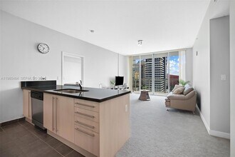 79 SW 12th St, Unit 2503-S in Miami, FL - Building Photo - Building Photo