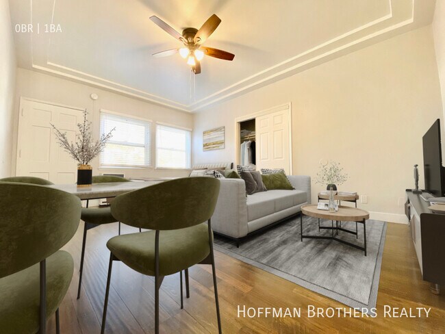 1133 Westmoreland Ave, Unit 2 in Los Angeles, CA - Foto de edificio - Building Photo