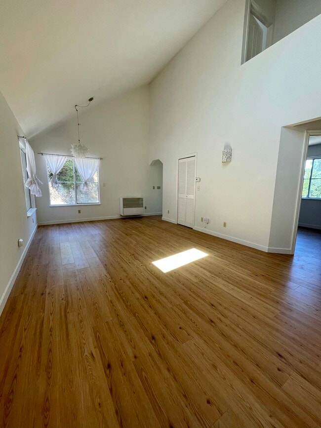 411 Santa Fe Ave in Richmond, CA - Foto de edificio - Building Photo