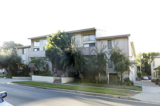 14540 Dickens St in Sherman Oaks, CA - Building Photo - Primary Photo