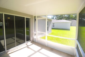32 Postman Ln in Palm Coast, FL - Foto de edificio - Building Photo