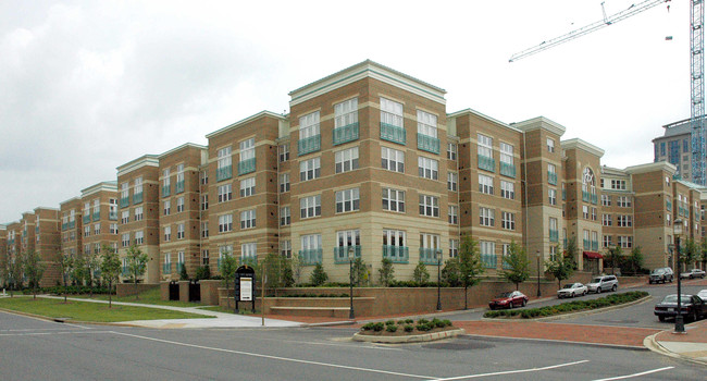 The Savoy in Reston, VA - Building Photo - Building Photo