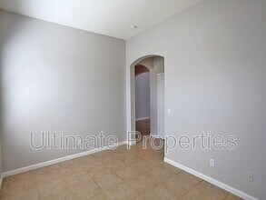 8636 W Brown St in Peoria, AZ - Building Photo - Building Photo