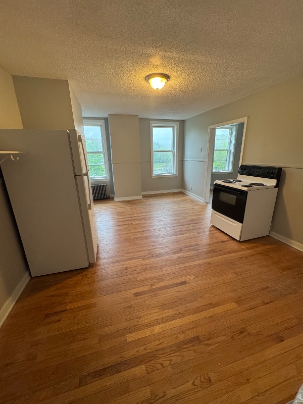 20 Willington Ave, Unit 4 in Stafford, CT - Building Photo - Building Photo