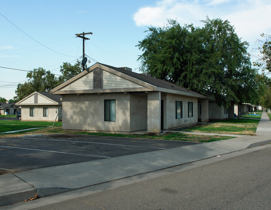 Sequoia Courts Terrace in Fresno, CA - Building Photo