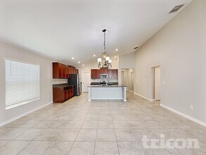 9701 Sage Creek Dr in Ruskin, FL - Building Photo - Building Photo