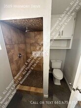 3509 Harmony Dr in Bakersfield, CA - Building Photo - Building Photo