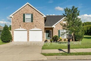 2007 McCrory Pl in Spring Hill, TN - Building Photo