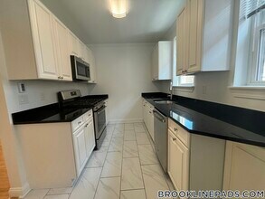 37 Auburn St in Brookline, MA - Building Photo - Building Photo