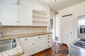 4328 Calmont Ave in Fort Worth, TX - Building Photo - Building Photo