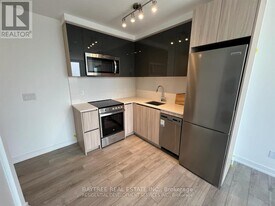 3100 Keele St in Toronto, ON - Building Photo