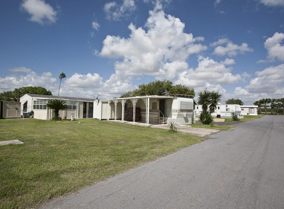 Carefree Valley in Harlingen, TX - Building Photo