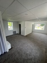 25271 Ford St in Roseville, MI - Building Photo - Building Photo