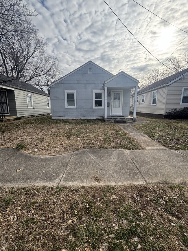 property at 3655 Parthenia Ave