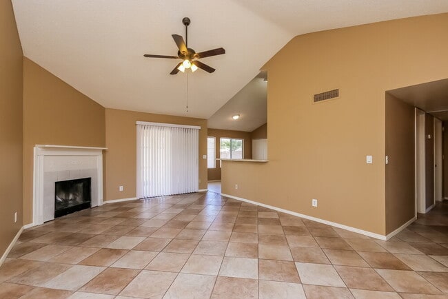 13245 N 56th Ave in Glendale, AZ - Building Photo - Building Photo