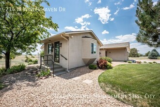 214 W Winterhaven Dr in Pueblo West, CO - Building Photo - Building Photo