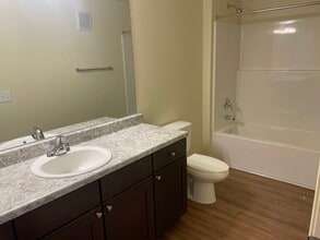 Hunters Mill in Cleveland, TX - Foto de edificio - Building Photo