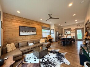 44 Flatcar Ct in Bozeman, MT - Building Photo - Building Photo