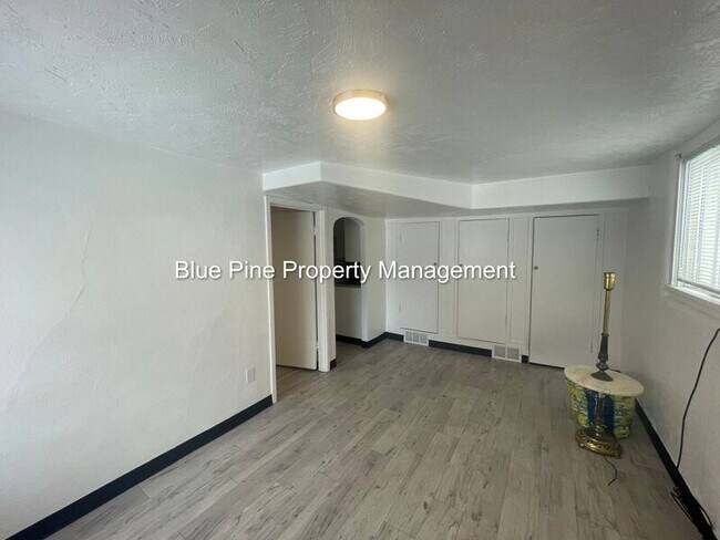 110 1/2 4th St in Idaho Falls, ID - Building Photo - Building Photo