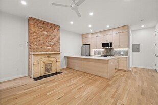 119 Storms Ave in Jersey City, NJ - Building Photo