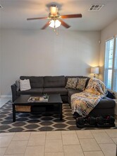 106 Gambel Oak Way in San Marcos, TX - Building Photo - Building Photo
