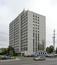 1 Reidmount Ave in Toronto, ON - Building Photo - Building Photo