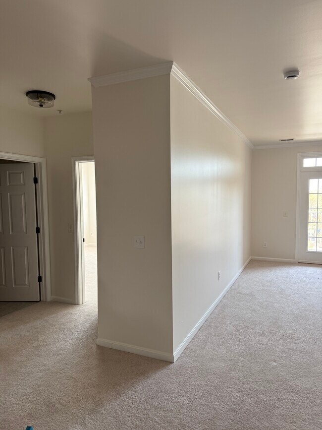 13851 Belle Chasse Blvd, Unit Victoria Falls 315 in Laurel, MD - Building Photo - Building Photo