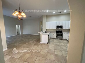 1675 Carillon Park Dr in Oviedo, FL - Building Photo - Building Photo